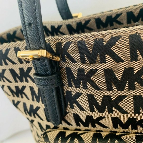 Michael Kors Monogram MK Medium Jet Set Khaki Tote - Picture 4 of 8